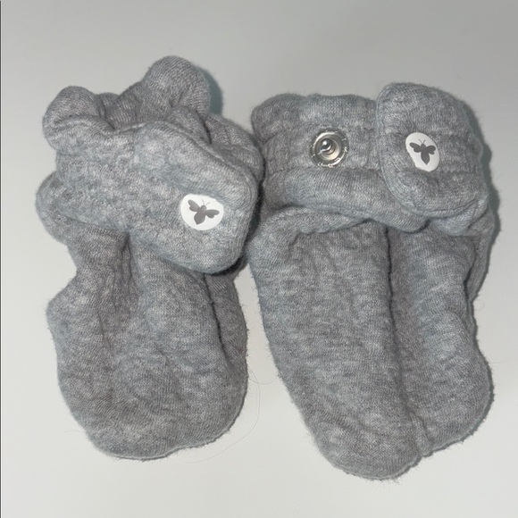 Burt’s Bees baby socks - Picture 1 of 7